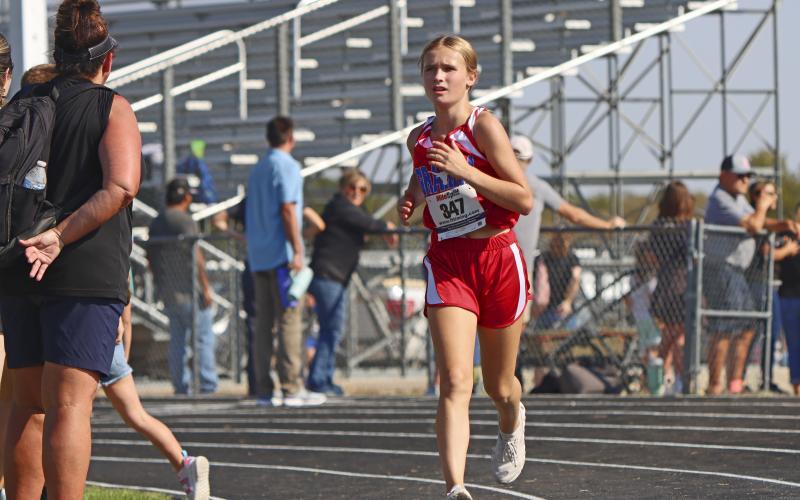 (KYLIE BAILEY | THE GRAHAM LEADER) Calen Dawson finished 14th out of 216 runners Wednesday, Sept. 20 at the Wyatt Dickerson Invitational in Alvord.