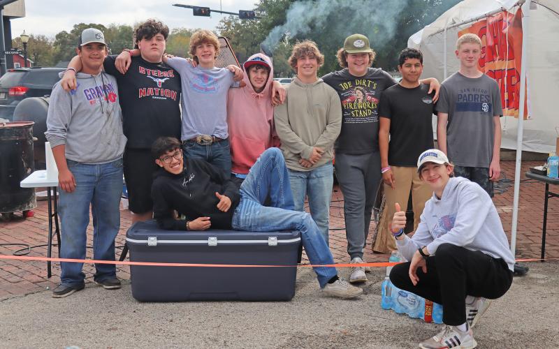 (THOMAS WALLNER | THE GRAHAM LEADER) The Smokin’ Steers and Graham PitSteers teams representing Graham High School at the High School BBQ regional competition held Saturday, Nov. 18 on the Graham downtown square.