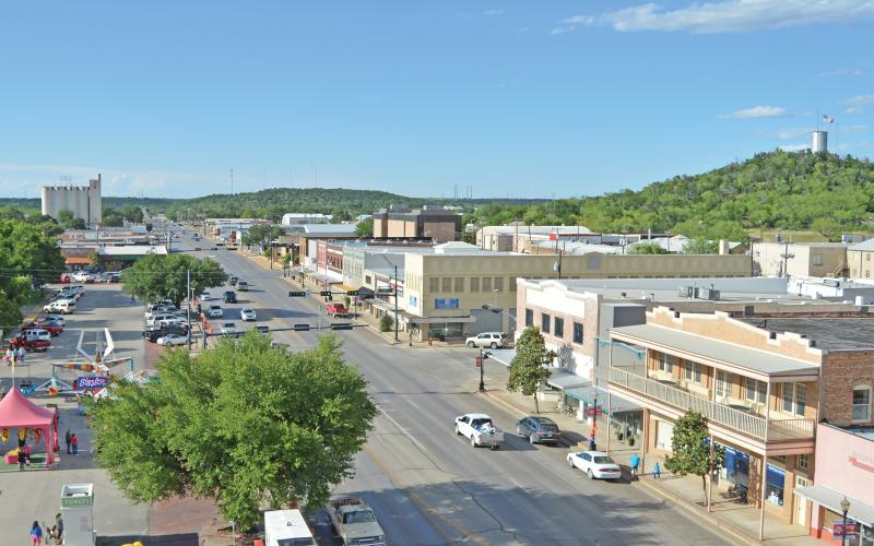 (ARCHIVE PHOTO | THE GRAHAM LEADER) An overview of the downtown square looking north on Elm Street. The city recently approved its 2040 strategic plan which includes a priority of promoting and enhancing the downtown business district.
