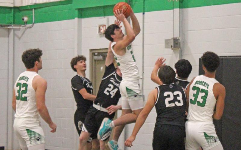 ALEX HAVARDANSKY | THE GRAHAM LEADER The Graham Leader is recognizing Mikey Soito as this week’s Athlete of the Week. Soito scored 16 points in the Bobcats’ 67-44 victory over the Gold-Burg Bears in their matchup Tuesday, Jan. 6.