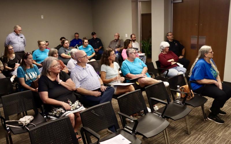 (THOMAS WALLNER | THE GRAHAM LEADER) Audience members listen to speakers who came out in support of the Humane Society of Young County during a special-called meeting of the Graham City Council held Tuesday, Oct. 7.