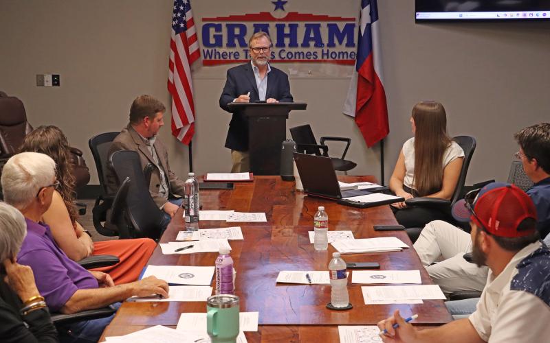 (THOMAS WALLNER | THE GRAHAM LEADER) City Manager Eric Garretty speaks with the Comprehensive Plan Advisory Committee during their first meeting Thursday, Oct. 16. The group will be working to establish a comprehensive plan for presentation to the Graham City Council.