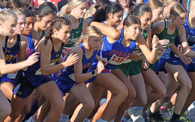 (PHOTO BY LIAM BAILEY) The Lady Blues take off during the two mile run Wednesday, Aug. 27. The Steers and Lady Blues competed at the Brownwood Invitational. 