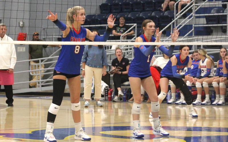 (ALEX HAVARDANKSY | THE GRAHAM LEADER) Kya Cooper, 8, and Katy McGehee, 1, line up in the front row defensively for the Lady Blues in their matchup Thursday, Oct. 2. Each of these players have been consistent staples in the starting lineup for the team all season.