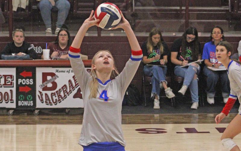 (ALEX HAVARDANKSY | THE GRAHAM LEADER) Paizlee Evans sets a ball for the Lady Blues in their match Tuesday, Sept. 9, against the Bowie Lady Rabbits. The Lady Blues defeated the Lady Rabbits in three sets.