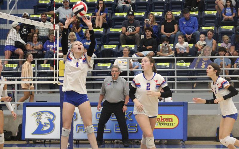 (ALEX HAVARDANKSY | THE GRAHAM LEADER) Paizlee Evans gets ready to set the ball for the Lady Blues in their match Thursday, Oct. 2, against the Brock Lady Eagles. Unfortunately for the Lady Blues, they lost to the Lady Eagles narrowly in two sets.