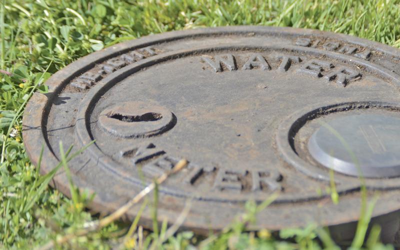 City council approves first reading of water, sewer rate increases ...