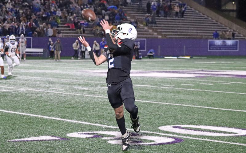 (TC GORDON | THE GRAHAM LEADER) Running back Rylan Monsey hauls in a pass that he takes for a first down on Graham’s first scoring drive of the game Friday, Dec. 6. The Steers ultimately ended up losing to Brock 12-10 in triple overtime.