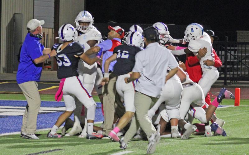 (MIKE WILLIAMS | THE GRAHAM LEADER) A fight broke out late in the third quarter of the Steers game Friday, Oct. 7 leading to the suspension of the district opener between the Graham Steers and Hirschi Huskies on Newton Field.